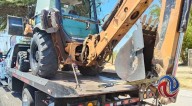 Detuvieron a tres por el robo de una retroexcavadora