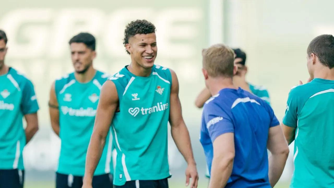 Nelson Deossa recibió una gran noticia en Real Betis; el DT Manuel Pellegrini confirmó todo