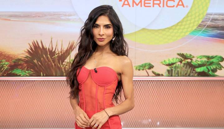 Alejandra Espinoza quiebra en llanto al aire tras revivir doloroso capítulo de su vida