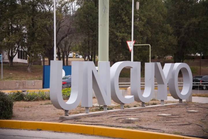 Ingreso a la UNCUYO 2026: comenzaron las inscripciones en algunas facultades