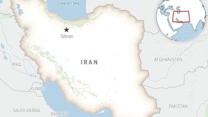 Iran’s rial currency falls to near-record lows on European ‘snapback’ sanctions threat