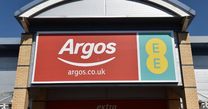 'Lovely' £60 Argos decor with 'country style' adds 'cosy vibe' to any home