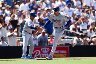 Dodgers igualan la carrera por el Oeste de la Nacional con victoria de 8