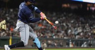 Yandy Diaz singles in the deciding run in the 9th in the Rays' 7