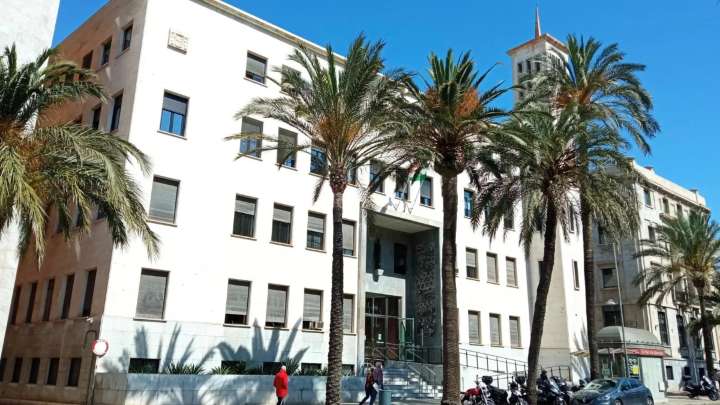 Condenado un hombre en Aguadulce por agredir e intentar violar a su pareja tras verla hablar con otro hombre en un pub