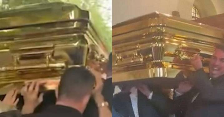 Así fue el insólito funeral de un empresario en Londres con ataúd de oro y caravana de Rolls Royce: "Era modesto"