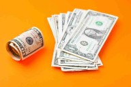 Así está el precio del dólar hoy 19 de agosto de 2025