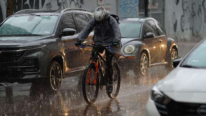 Lluvias Fuertes en CDMX Hoy: A Esta Hora se Prevé Actividad Eléctrica y Granizo