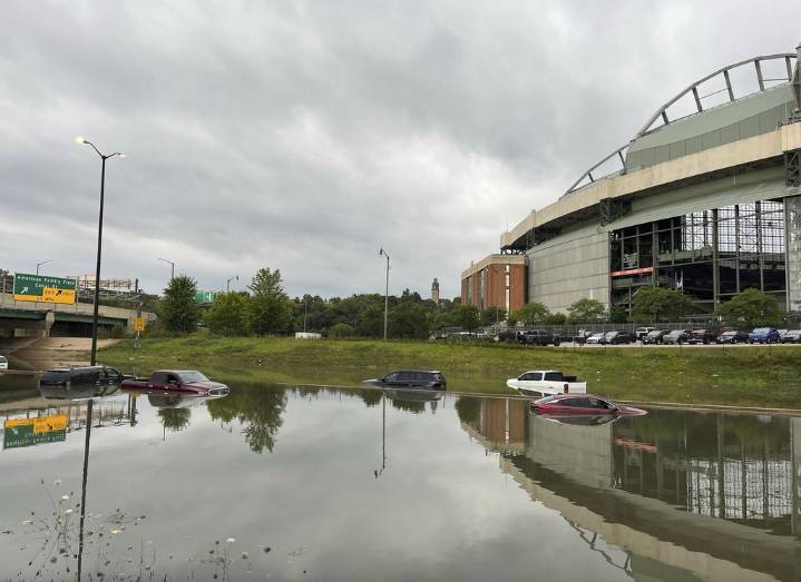 Milwaukee area drying out after weekend rain causes record flooding on multiple rivers