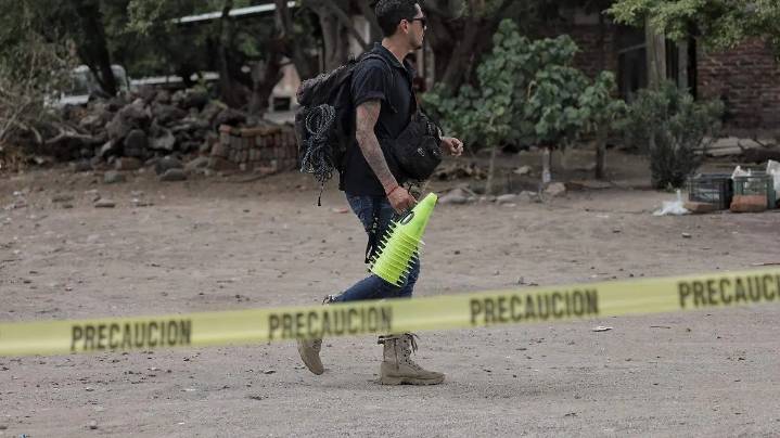 Hallan cuatro cuerpos sin vida en una casa de Huaniqueo