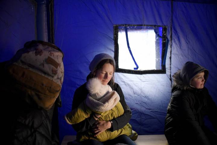 Commentary: Ukraine refugees who came here legally are now in limbo