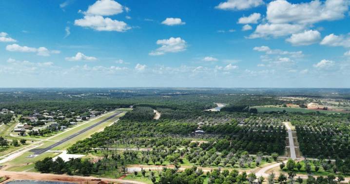 Pecan Plantation Hosts Fly-In Land Event August 23-24: Last Chance to Buy Taxiway Homesites in Nation's Fastest