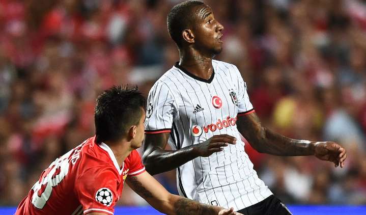 Celis destapó todo en Benfica: 2 imprudencias le costaron su futuro