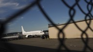 Los vuelos de deportación alcanzan máximos históricos: activistas