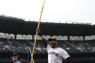 Suárez's three-run homer lifts Mariners over Padres 4