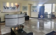 Tras señalamientos de narcolavado, anticipan venta de Vector, la casa de bolsa de Alfonso Romo