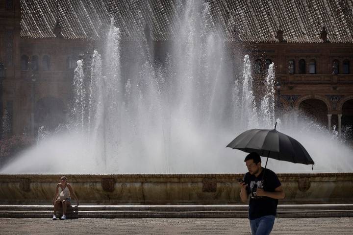 Aviso rojo por calor extremo en Sevilla, Valencia y Tarragona