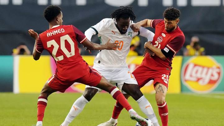 Aston Villa signs forward Evann Guessand from French club Nice