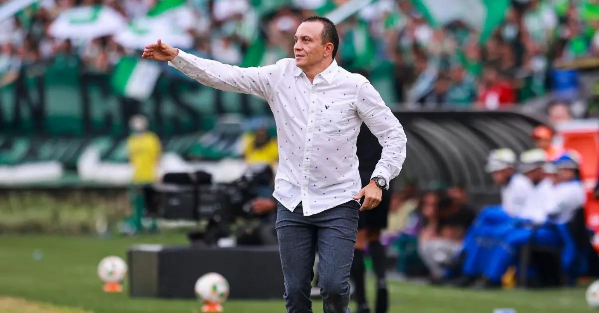 “Alejandro Restrepo está por encima de muchos técnicos en Colombia”: ídolo de Nacional halagó al entrenador del DIM