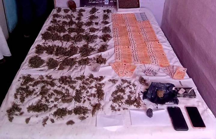 La Policía desbarató a dos centros de venta de drogas en Merlo y Cruz de Caña