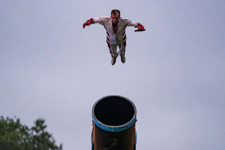Family of human cannonballs wows crowd at Michigan fair