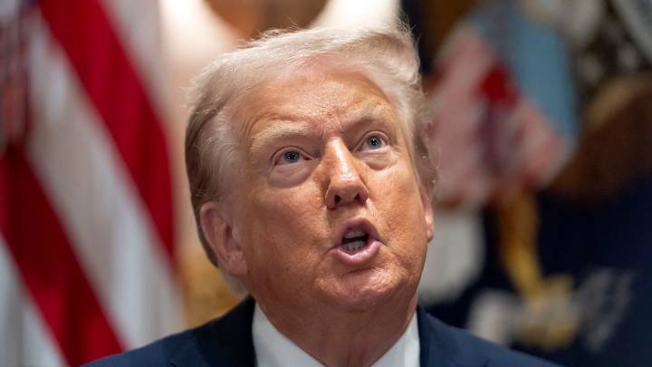 ¿Qué pasará con los aranceles de Trump luego de que un tribunal federal de apelaciones los anuló?