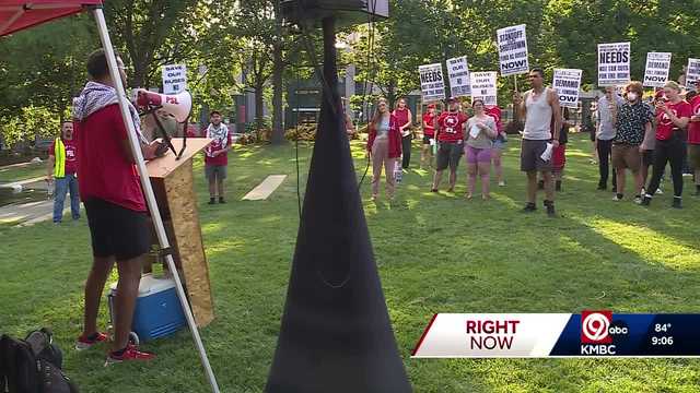 Clock ticks toward possible bus shutdown