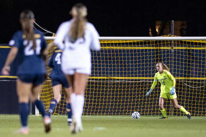 Michigan captains lead in exhibition game against Dayton