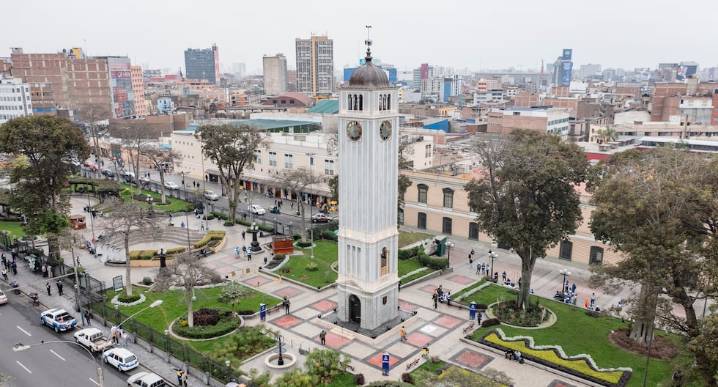 Torre Reloj del Parque Universitario: el icónico monumento de Lima vuelve a tocar el Himno Nacional en cuatro momentos del día | Parque Universitario | Prolima | Turismo | Centro de Lima | Rafael Lópe