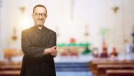 History Made As Unitarian Church Ordains First Openly Heterosexual Minister