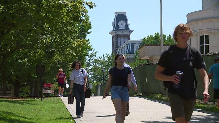 U of A in Fayetteville kicks off move-in weekend with record enrollment