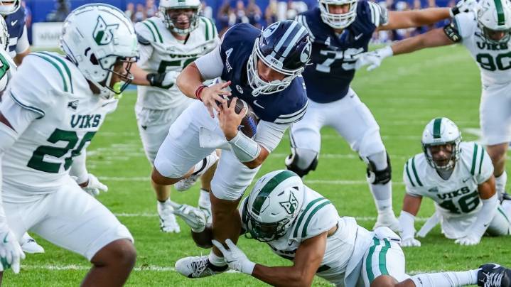 Bachmeier accounts for 5 touchdowns in BYU romp
