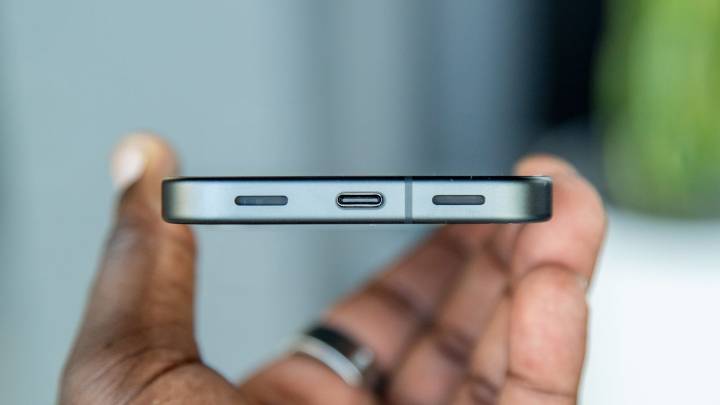 How fast is the Google Pixel 10 charging speed?