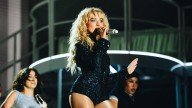Sabrina Carpenter, pop de altura y muy honesto (★★★✩✩), y otros discos de la semana