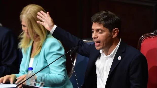 Kicillof calificó como un “payaso” a Milei: “No es el dueño del circo, es una estafa electoral”