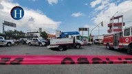 Camión cae en socavón de la R