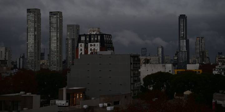 Tormenta de Santa Rosa: hasta cuándo seguirán las lluvias y qué provincias se mantienen bajo alerta, según el SMN