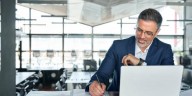 Qué trabajo debe tener para ganar 5 millones de pesos en Colombia 