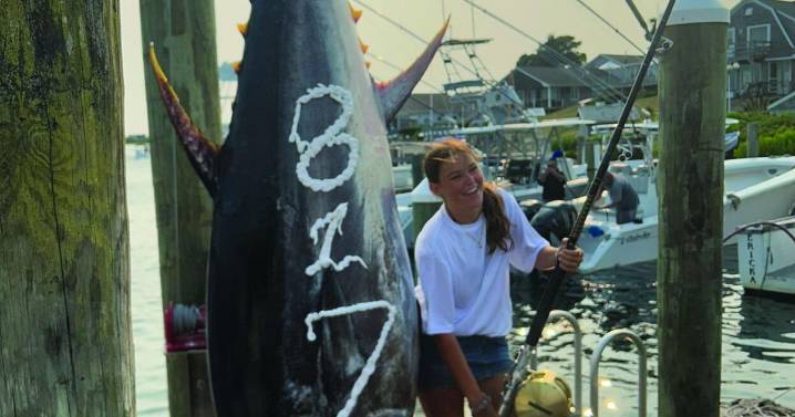 Local teen reels in 800-lb tuna fish off Narragansett coast