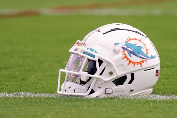 Dolphins Placing CB Cam Smith On NFI List, Re