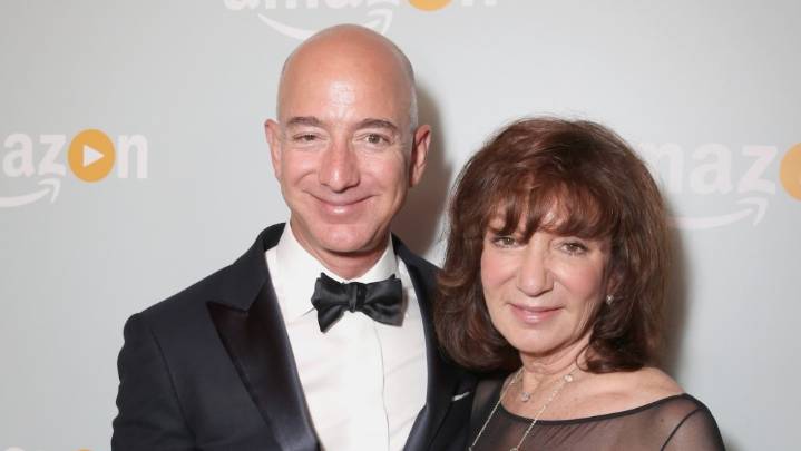 Jeff Bezos’ Mom Jackie Dead at Age 78 After Dementia Battle