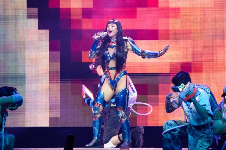 Katy Perry keeps Lifetimes show on track at Little Caesars Arena despite fan collapse