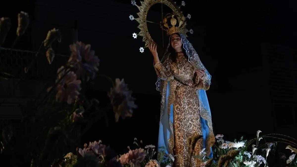 ¡Miles de fieles celebran con alegría y fe la Romería de la Asunción en calles del centro histórico de la capital!
