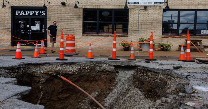 Street cave-in could keep Pappy’s Smokehouse closed for up to a week, co