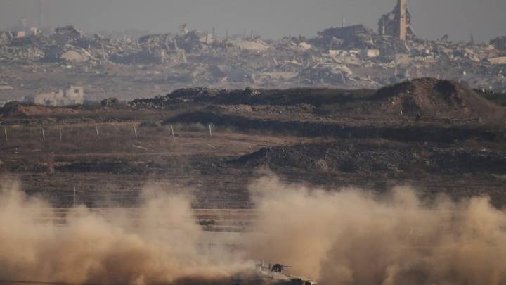 Ataque israelí en hospital de Gaza deja periodistas muertos