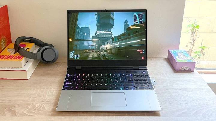 Reddit Thinks You Can Buy This Laptop And Use It For Life, And I Agree