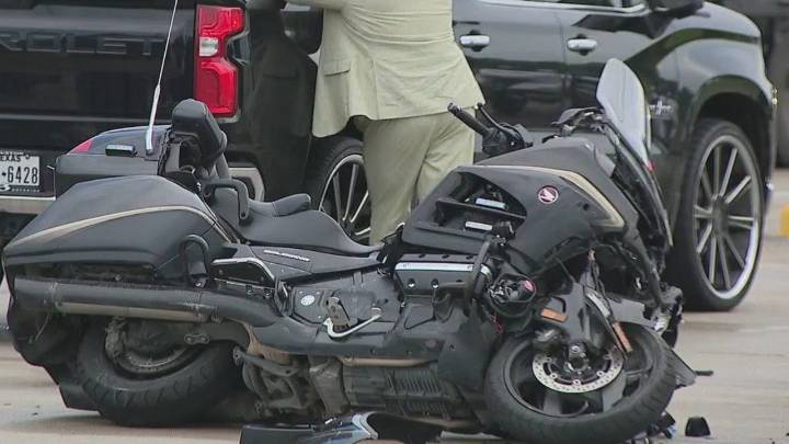Houston crash seriously injures off