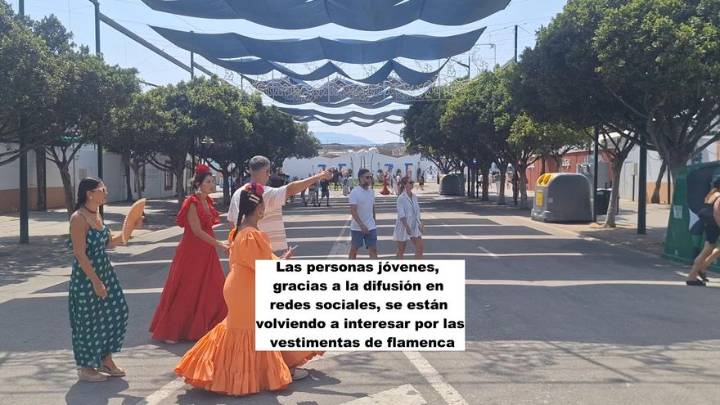 Flamencas y caballistas llenan de color y vida al Real en la Feria de Málaga