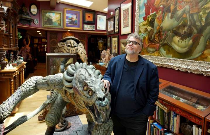 Guillermo del Toro subastará algunos de sus recuerdos de rodaje
