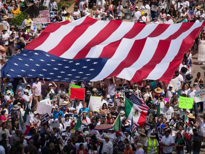 Organizaciones lanzan iniciativa para defender y proteger a los migrantes en EU